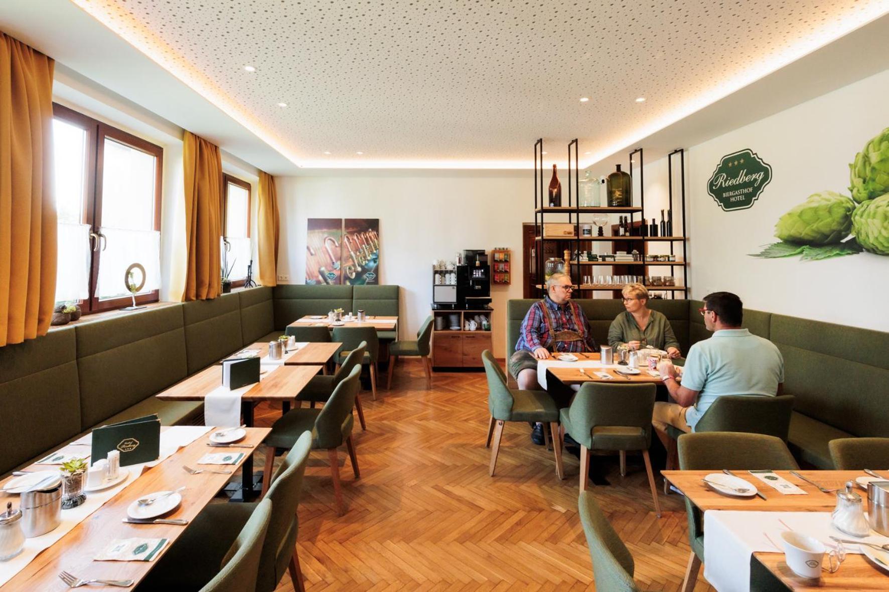 Biergasthof Riedberg Ried im Innkreis Exteriör bild
