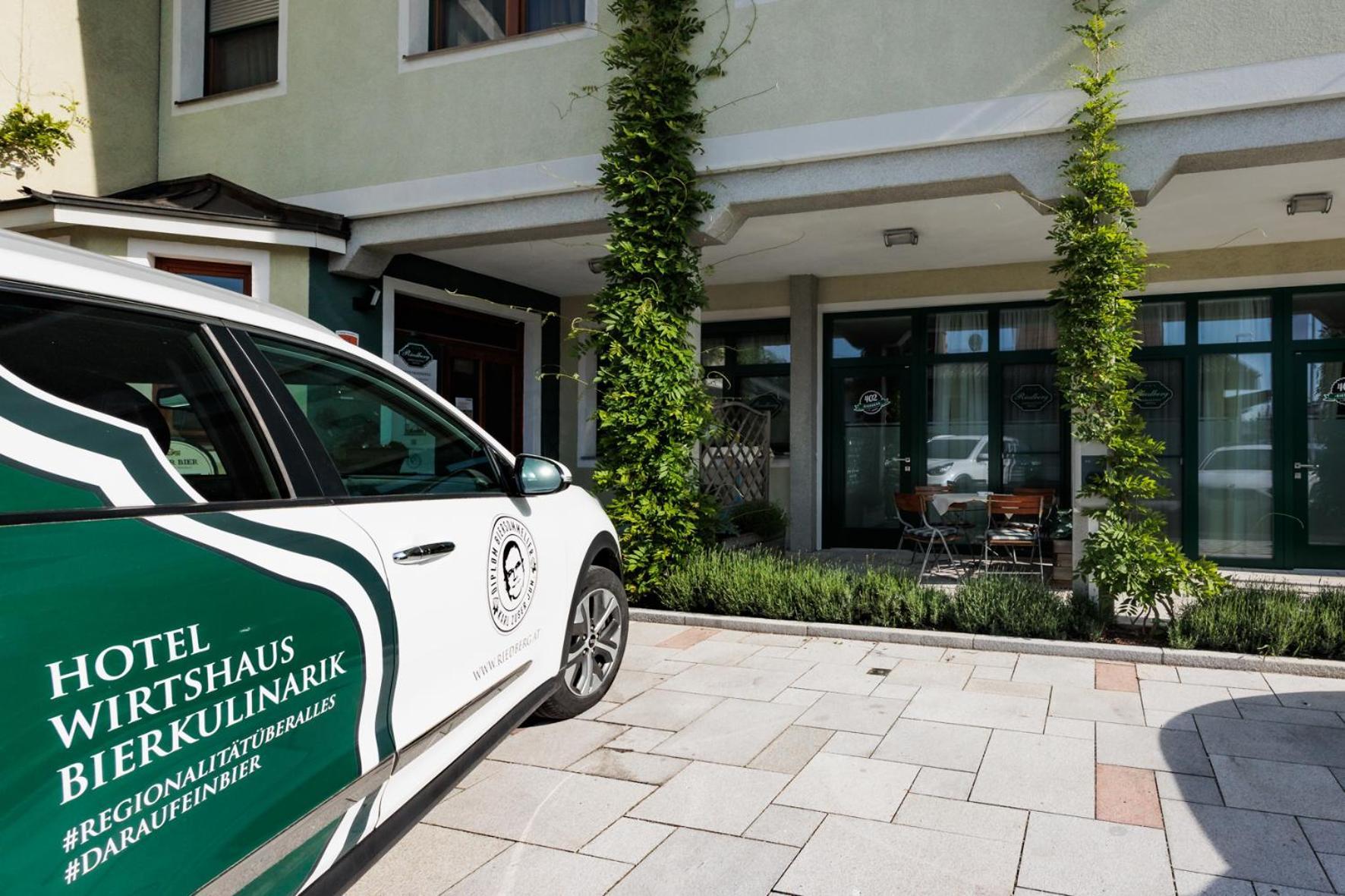 Biergasthof Riedberg Ried im Innkreis Exteriör bild