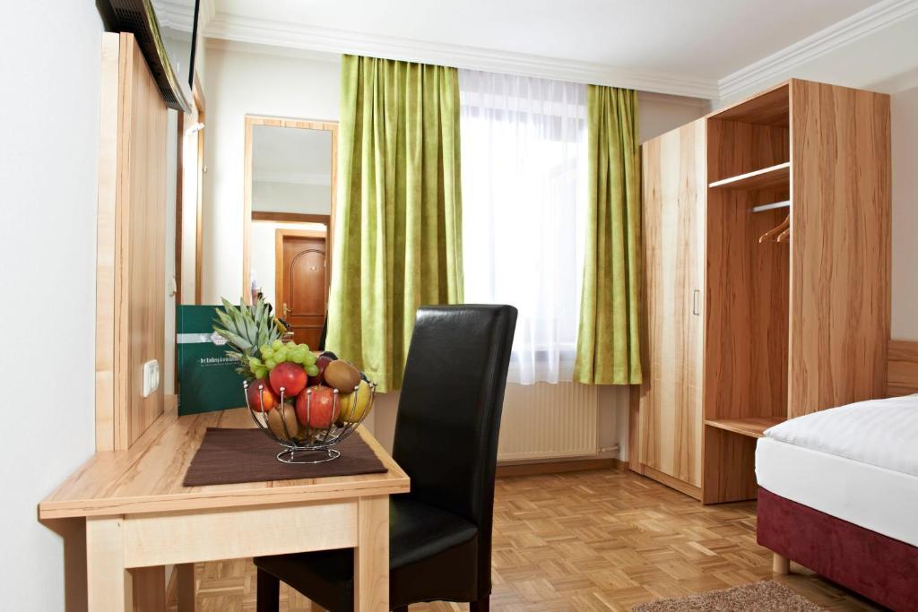 Biergasthof Riedberg Ried im Innkreis Exteriör bild